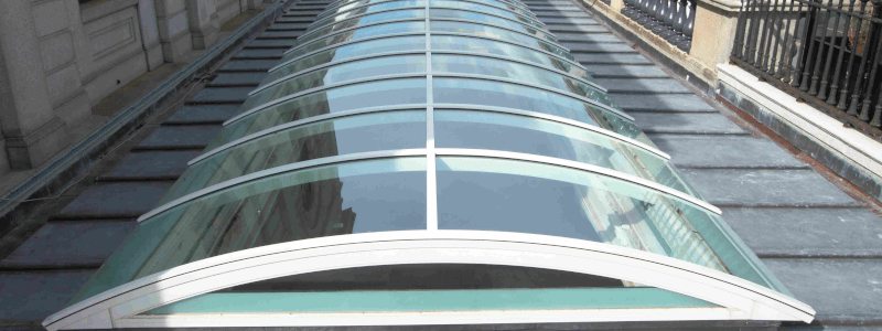 curved-glass-scale